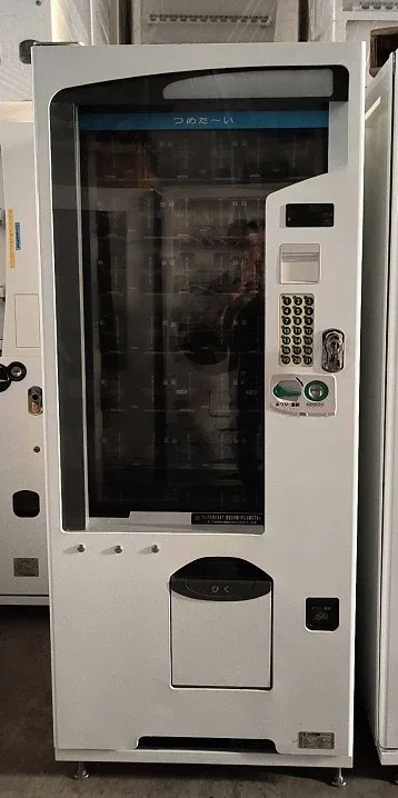 三電櫥窗型販賣機
